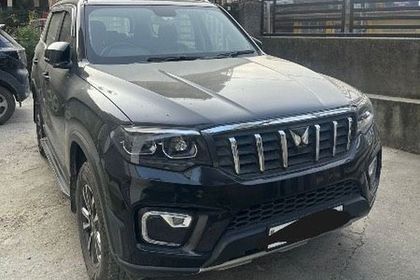 2024 Mahindra Scorpio N Z8