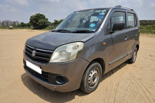 Maruti Suzuki Wagon R LXI CNG Second-hand 2011 Maruti Suzuki Wagon R LXI CNG for sale in Ahmedabad