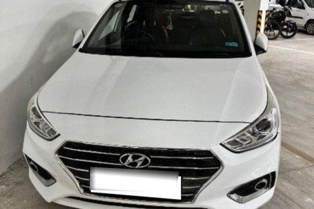 Hyundai Verna CRDi 1.6 AT SX Plus Second-hand 2017 Hyundai Verna CRDi 1.6 AT SX Plus for sale in Vadodara