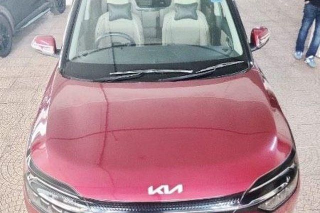 Second-hand 2023 Kia Carens Luxury Plus DCT for sale in Mumbai