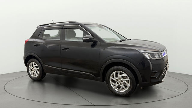 Mahindra XUV300 W8 BSVI Second-hand 2023 Mahindra XUV300 W8 BSVI for sale in Faridabad