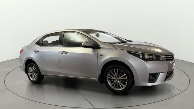 Toyota Corolla Altis GL MT Second-hand 2015 Toyota Corolla Altis GL MT for sale in New Delhi