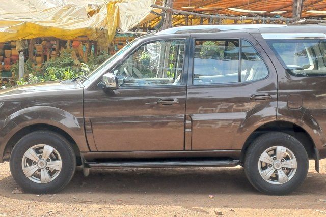 Second-hand 2013 Tata Safari Storme VX for sale in Pune