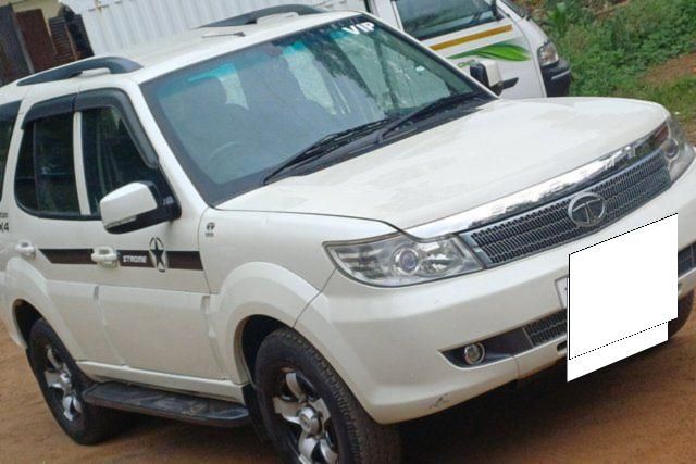 Second-hand 2014 Tata Safari Storme EX for sale in Pune