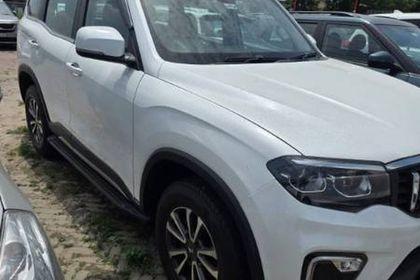 2025 Mahindra Scorpio N Z8 Diesel