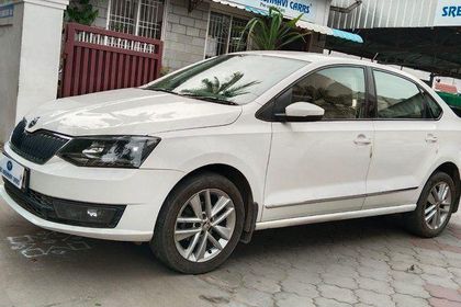 2018 Skoda Rapid 1.6 एमपीआई AT स्टाइल बीएस4