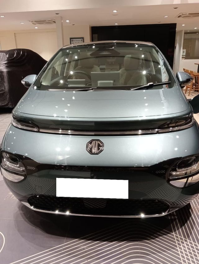 MG Windsor EV एसेंस Second-hand 2025 MG Windsor EV एसेंस for sale in Mumbai
