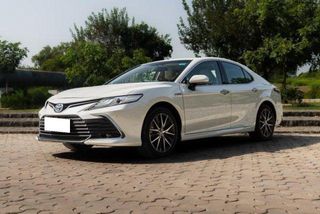 Used 2.5 Hybrid