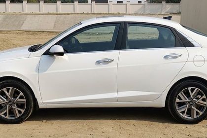 2024 हुंडई वरना SX