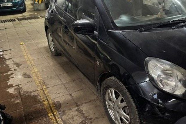 Second-hand 2012 Honda Brio V MT for sale in Mumbai