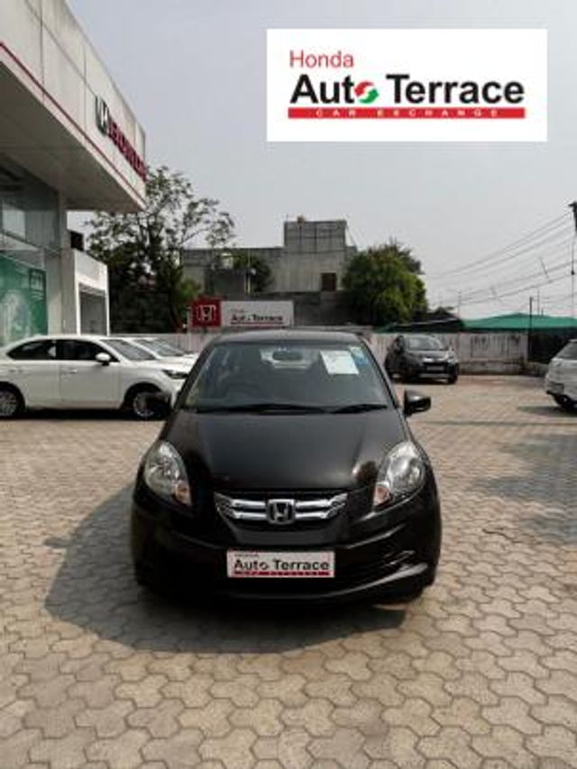 Honda Amaze एस रेनफोर्स्ड पेट्रोल Second-hand 2015 Honda Amaze एस रेनफोर्स्ड पेट्रोल for sale in Jalandhar