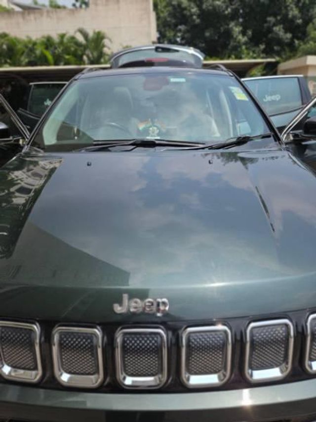 Jeep Compass 2.0 Limited 4x4 Opt डीजल AT बीएस6 Second-hand 2021 Jeep Compass 2.0 Limited 4x4 Opt डीजल AT बीएस6 for sale in Pune