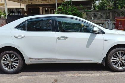 2015 Toyota Corolla Altis GL MT