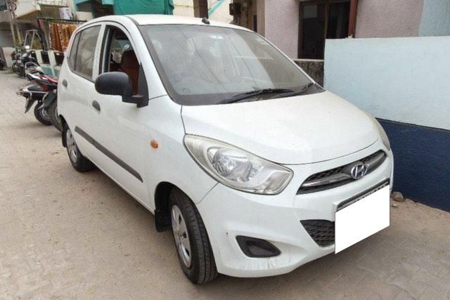 Second-hand 2011 Hyundai i10 Era for sale in Vadodara