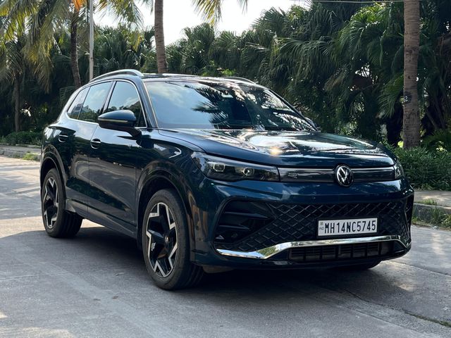 Volkswagen Tiguan R Line 2.0 लीटर टीएसआई Second-hand 2026 Volkswagen Tiguan R Line 2.0 लीटर टीएसआई for sale in Mumbai