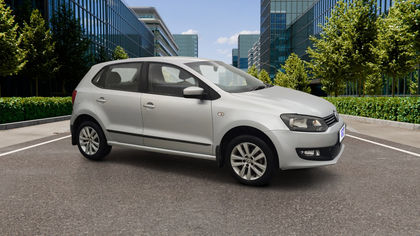 2013 Volkswagen Polo पेट्रोल हाईलाइन 1.2L