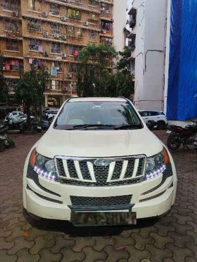 Mahindra XUV500 W8 FWD Second-hand 2012 Mahindra XUV500 W8 FWD for sale in Mumbai