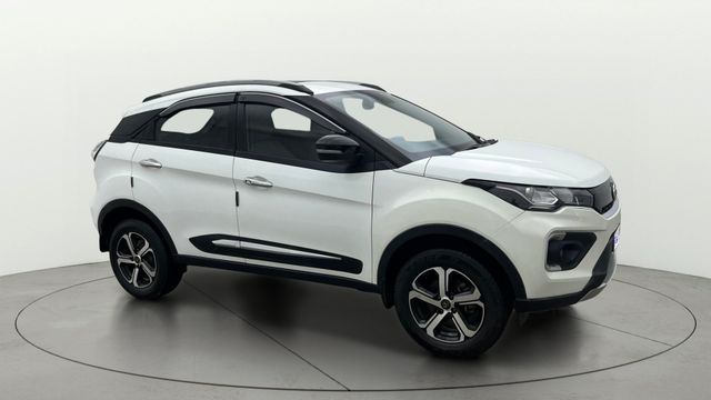 Second-hand 2022 Tata Nexon XZA प्लस LUXS AMT बीएस6 for sale in Bangalore