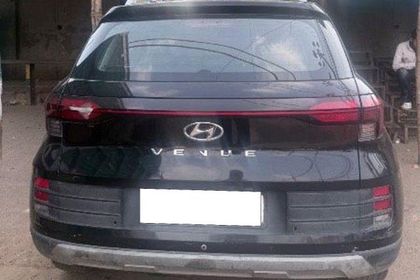 2023 Hyundai Venue एस रेनफोर्स्ड 2023-2025