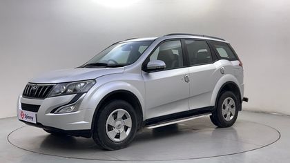 2017 Mahindra XUV500 AT W6 2WD