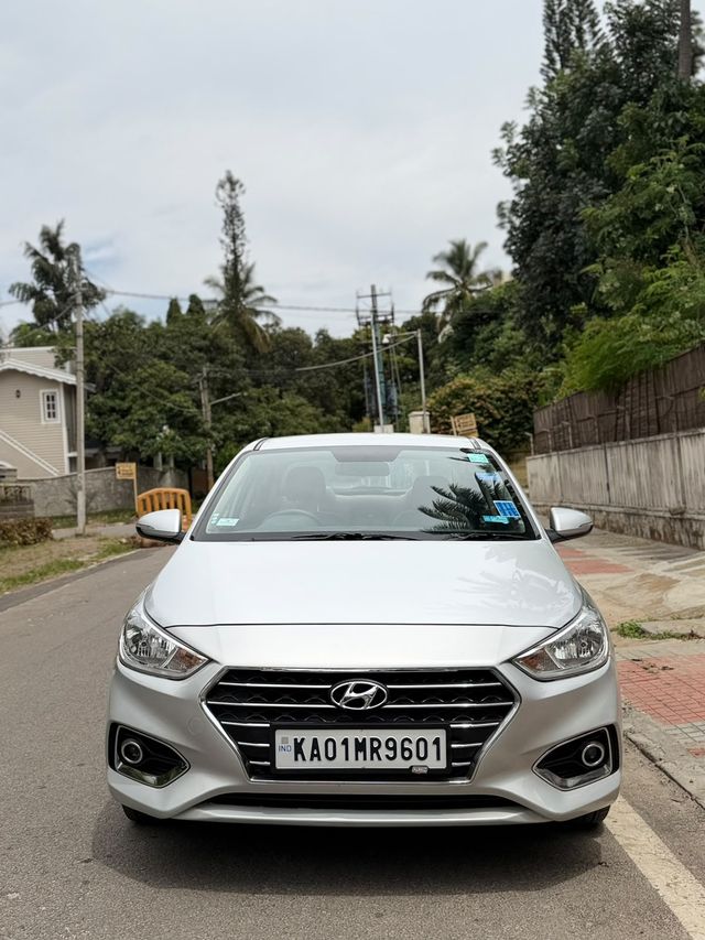 Hyundai Verna VTVT 1.6 AT ईएक्स Second-hand 2018 Hyundai Verna VTVT 1.6 AT ईएक्स for sale in Bangalore