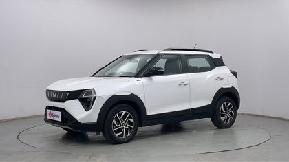 2024 Mahindra XUV 3XO एएक्स5 डीजल