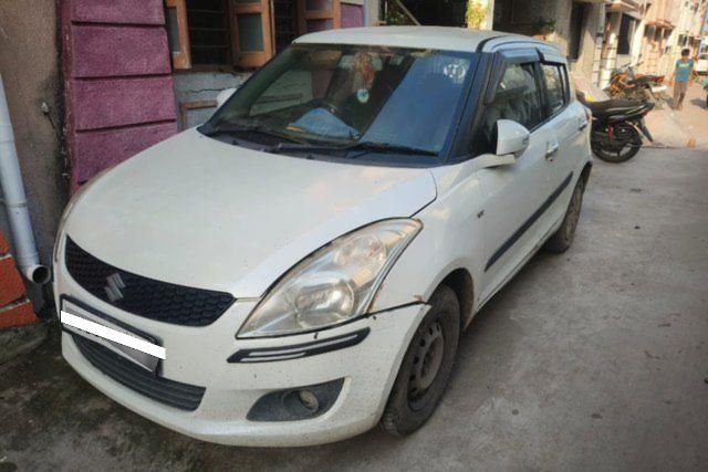Maruti Suzuki Swift Star वीएक्सआई Second-hand 2013 Maruti Suzuki Swift Star वीएक्सआई for sale in Bharuch
