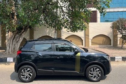 2024 Mahindra XUV300 W8