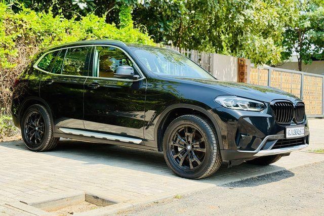 BMW X3 xDrive20d Luxury Edition Second-hand 2023 BMW X3 xDrive20d Luxury Edition for sale in Ahmedabad