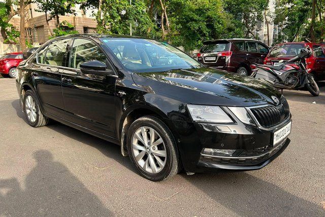 Skoda Octavia 1.8 TSI AT L K Second-hand 2018 Skoda Octavia 1.8 TSI AT L K for sale in Mumbai