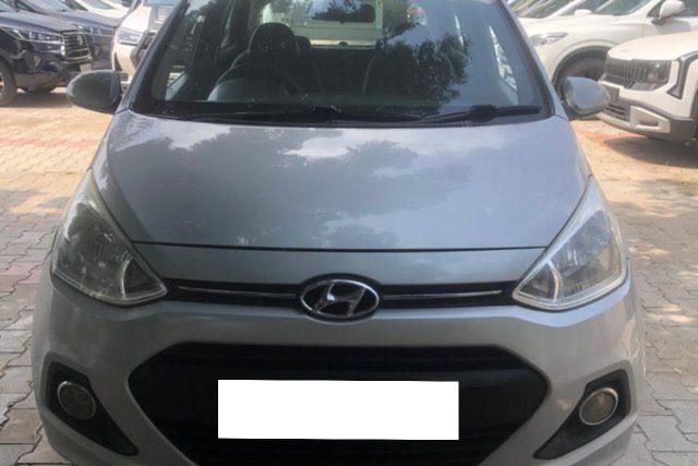 Second-hand 2015 Hyundai Grand i10 मैग्ना for sale in Ahmedabad