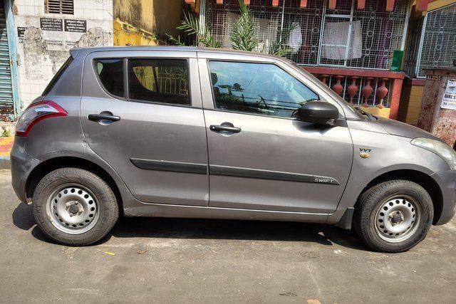 Maruti Suzuki Swift एलएक्सआई बीएस4 Second-hand 2016 Maruti Suzuki Swift एलएक्सआई बीएस4 for sale in Kolkata