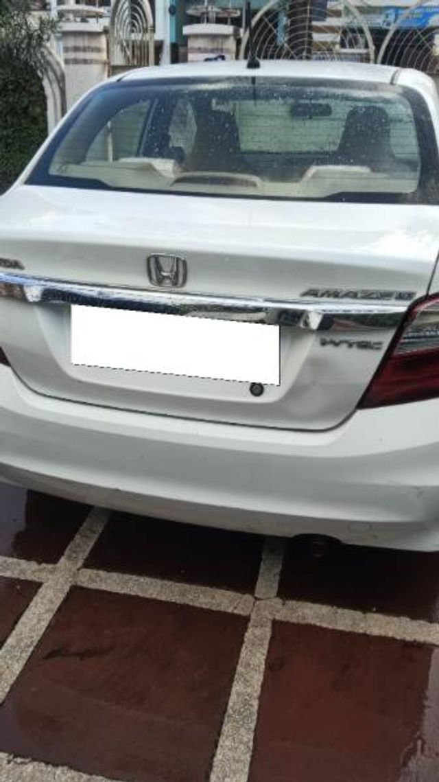 Second-hand 2016 Honda Amaze वीएक्स i-VTEC for sale in Allahabad
