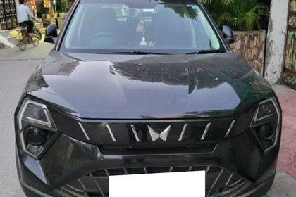 2024 Mahindra XUV 3XO AX5 Diesel
