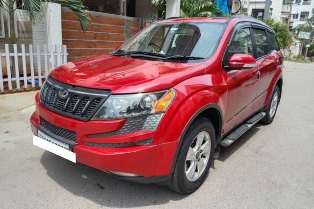 Second-hand 2014 Mahindra XUV500 W8 FWD for sale in Hyderabad