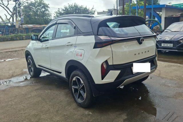 Tata Nexon क्रिएटिव प्लस पीएस ड्यूल टोन डीजल Second-hand 2025 Tata Nexon क्रिएटिव प्लस पीएस ड्यूल टोन डीजल for sale in North 24 Parganas