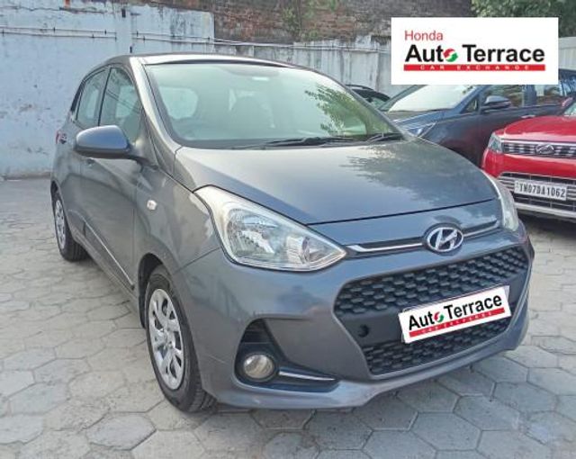 Hyundai Grand i10 1.2 Kappa Magna AT Second-hand 2017 Hyundai Grand i10 1.2 Kappa Magna AT for sale in Chennai