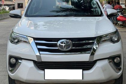 2017 Toyota Fortuner 2.8 4WD AT BSIV