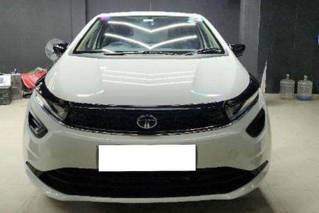 Second-hand 2024 Tata Altroz एक्सएम प्लस सीएनजी for sale in Ahmedabad