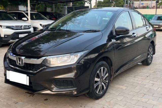 Honda City i VTEC वी Second-hand 2017 Honda City i VTEC वी for sale in Ahmedabad