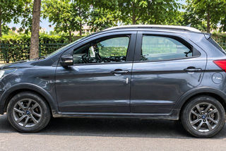 Used Titanium Petrol BSIV