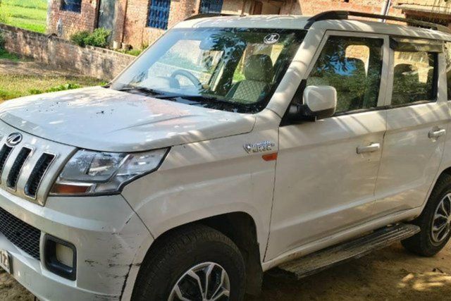Mahindra TUV 300 T8 Second-hand 2016 Mahindra TUV 300 T8 for sale in Chandausi