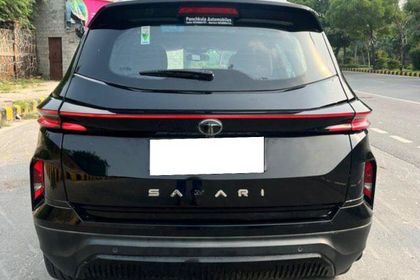 2024 Tata Safari अकंप्लिश्ड प्लस AT