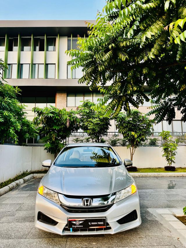 Honda City i DTEC SV Second-hand 2014 Honda City i DTEC SV for sale in Mohali