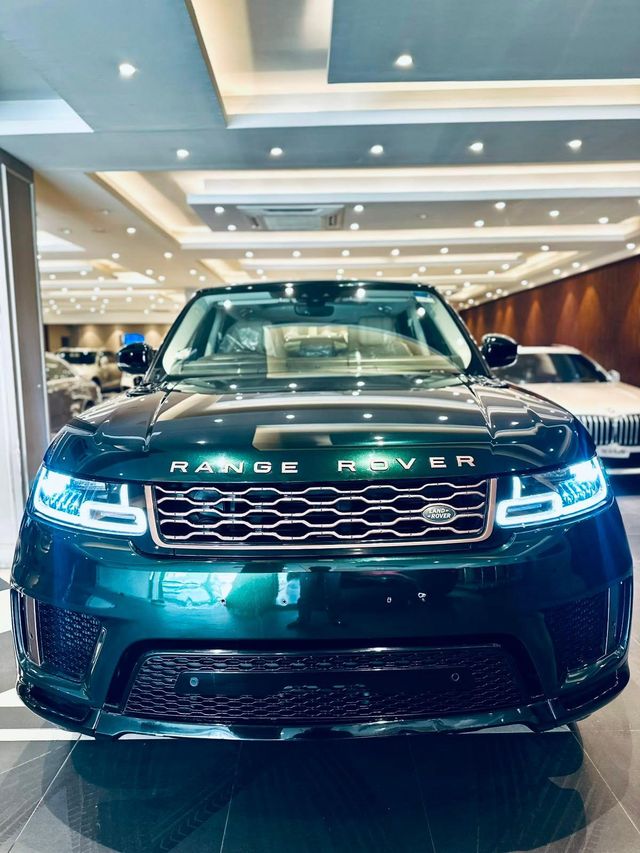 Land Rover Range Rover Sport 3.0 पेट्रोल SE Second-hand 2020 Land Rover Range Rover Sport 3.0 पेट्रोल SE for sale in New Delhi