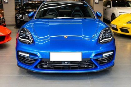 2018 Porsche Panamera Turbo