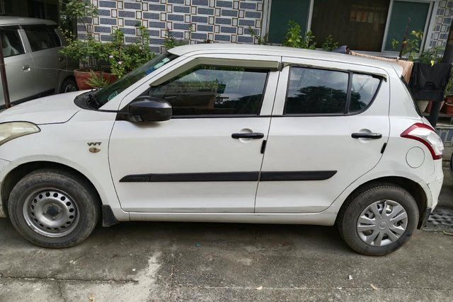 Maruti Suzuki Swift एलएक्सआई ऑप्शन Second-hand 2016 Maruti Suzuki Swift एलएक्सआई ऑप्शन for sale in New Delhi