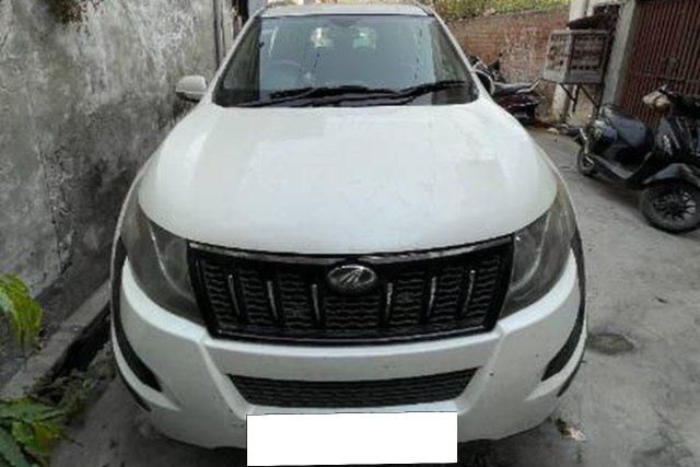Second-hand 2015 Mahindra XUV500 W6 1.99 mHawk for sale in Muzaffarnagar