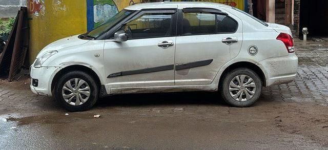 Maruti Suzuki Swift Dzire LXi Second-hand 2009 Maruti Suzuki Swift Dzire LXi for sale in Etawah