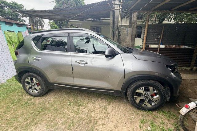 Kia Sonet एचटीएक्स प्लस डीजल बीएस6 Second-hand 2022 Kia Sonet एचटीएक्स प्लस डीजल बीएस6 for sale in North Lakhimpur